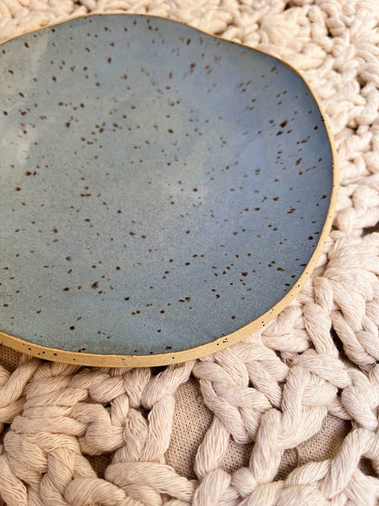 shallow plate, chocolate fudge sky
