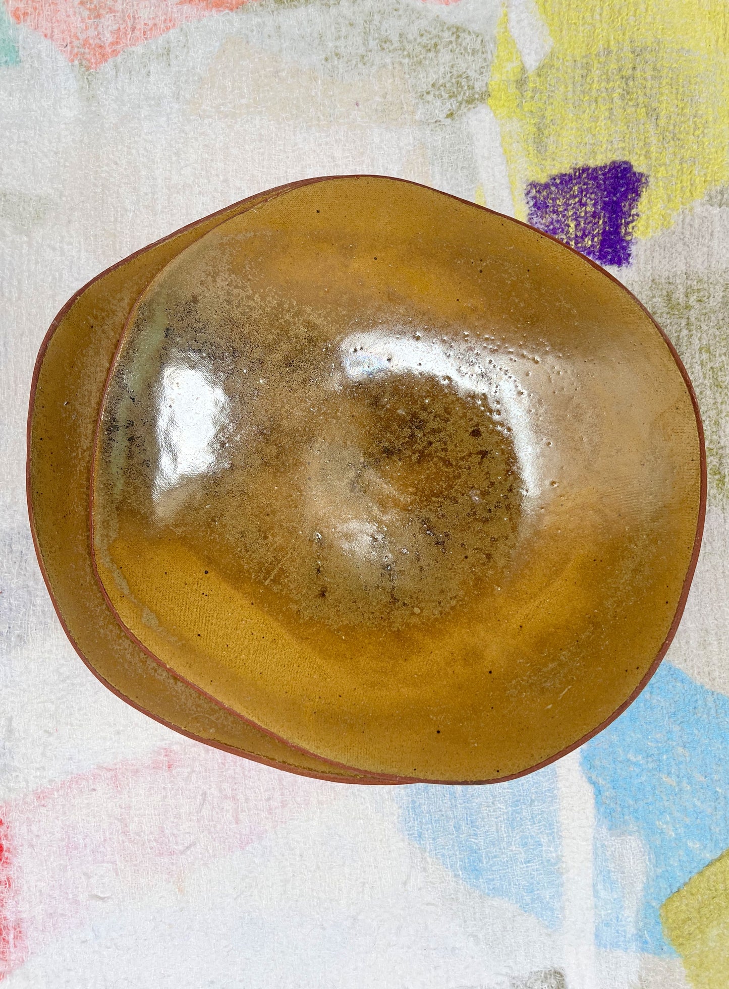 duo of shallow plates for coffee with milk