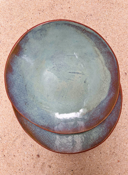 Horizon duo of shallow plates