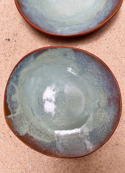 Horizon duo of shallow plates