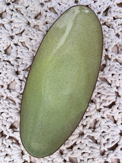 prato de servir avocado com chia