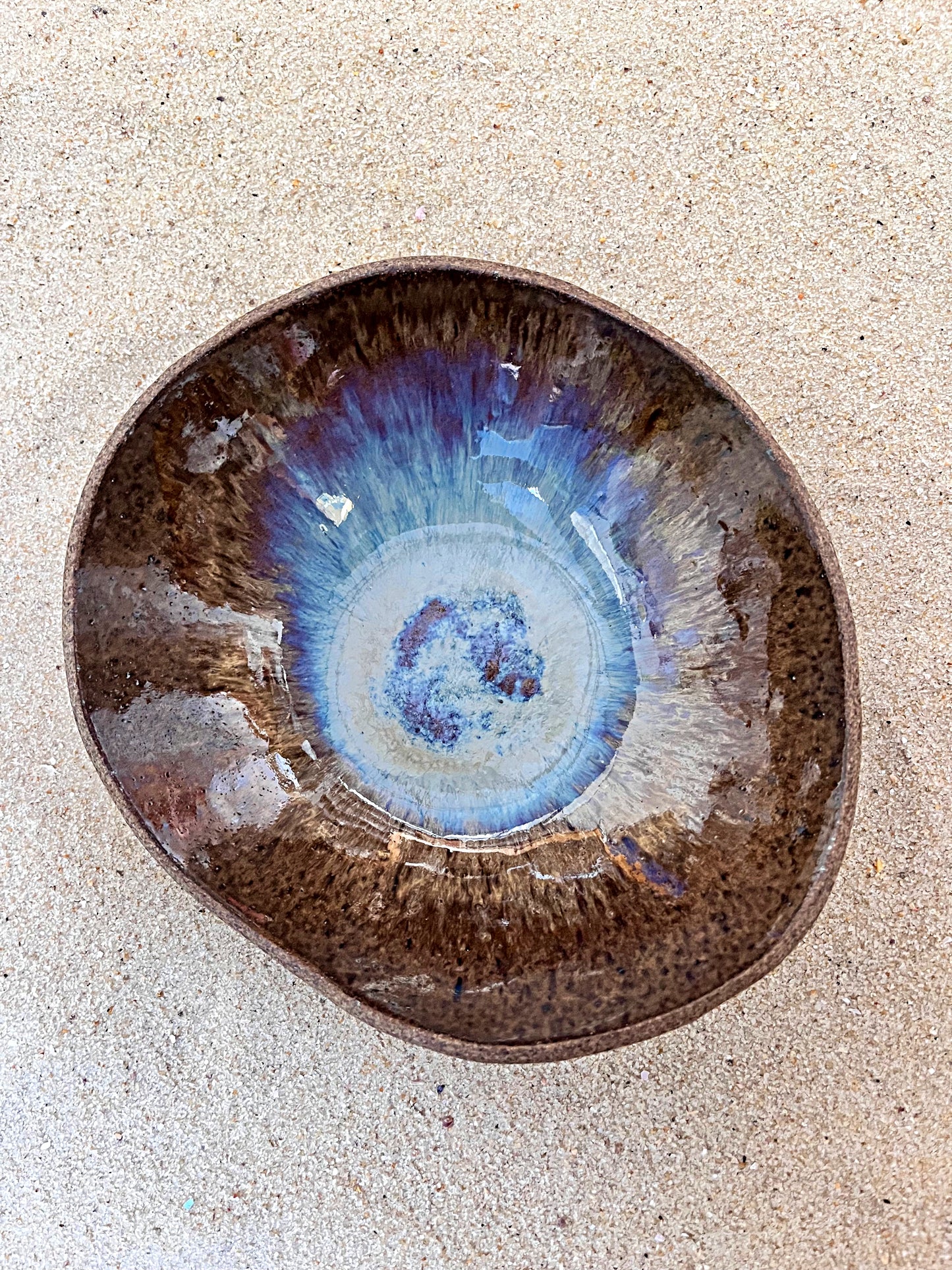 little bowl with blue eyes