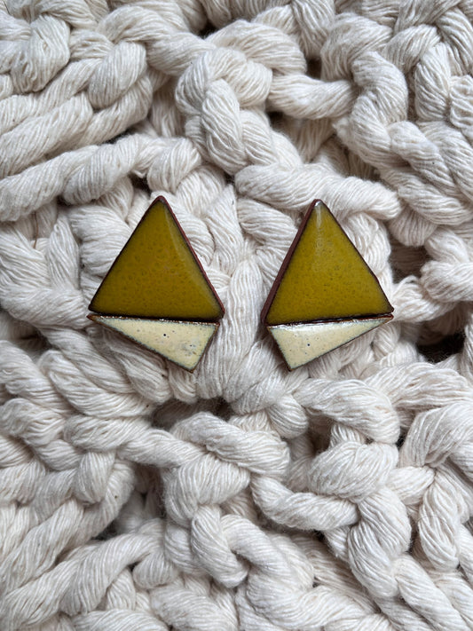 silver earring let's run away