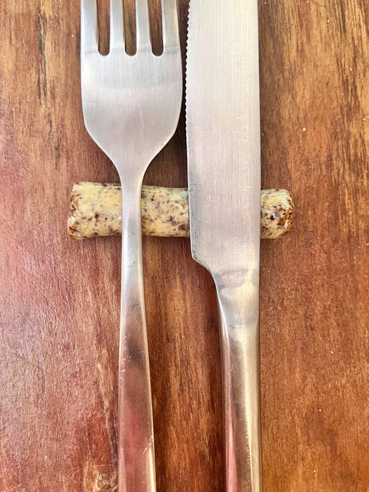 Cloud-shaped roll cutlery rest duo